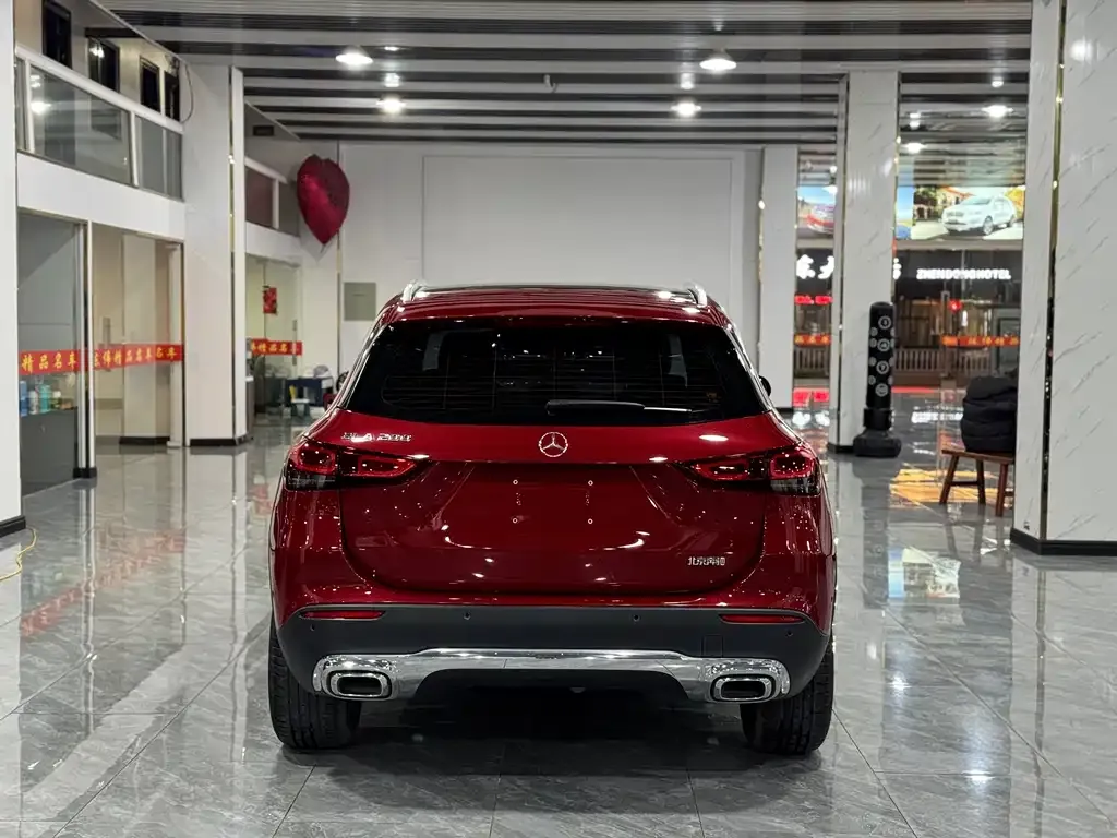 Mercedes-Benz GLA — фото 6