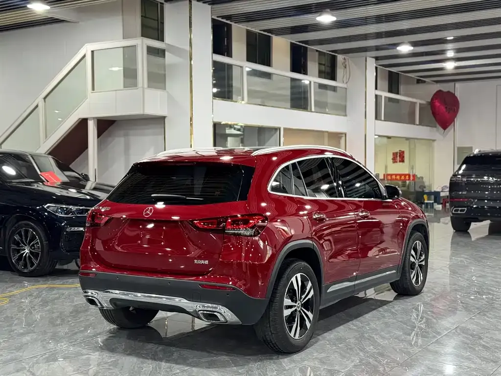 Mercedes-Benz GLA — фото 9
