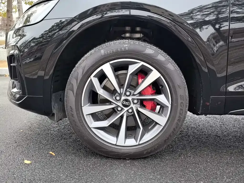 Audi Q5L 2025 из CN, фото 10