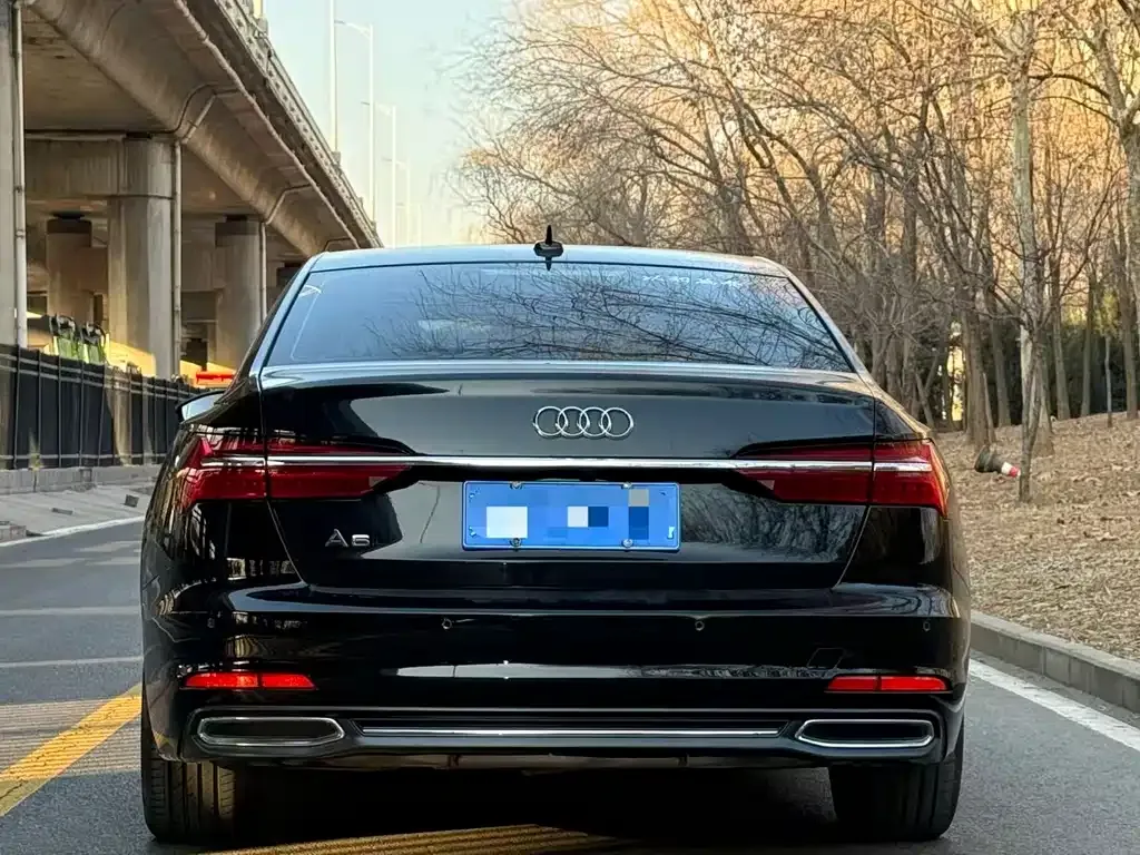 Audi A6L 2021 из CN, фото 9