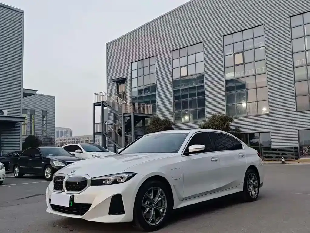 BMW i3 2023 из CN, фото 1