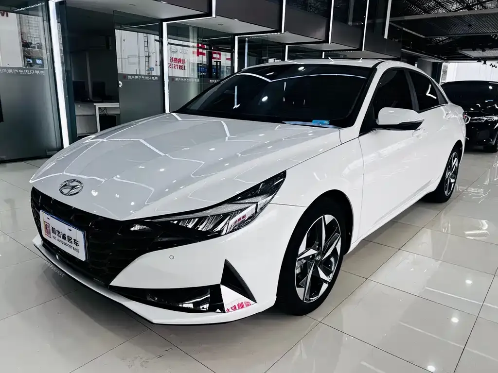 Hyundai Elantra 2024 из CN, фото 1