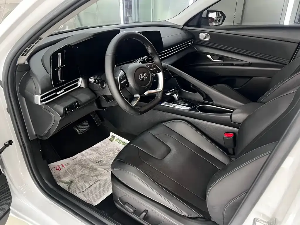 Hyundai Elantra 2024 из CN, фото 6
