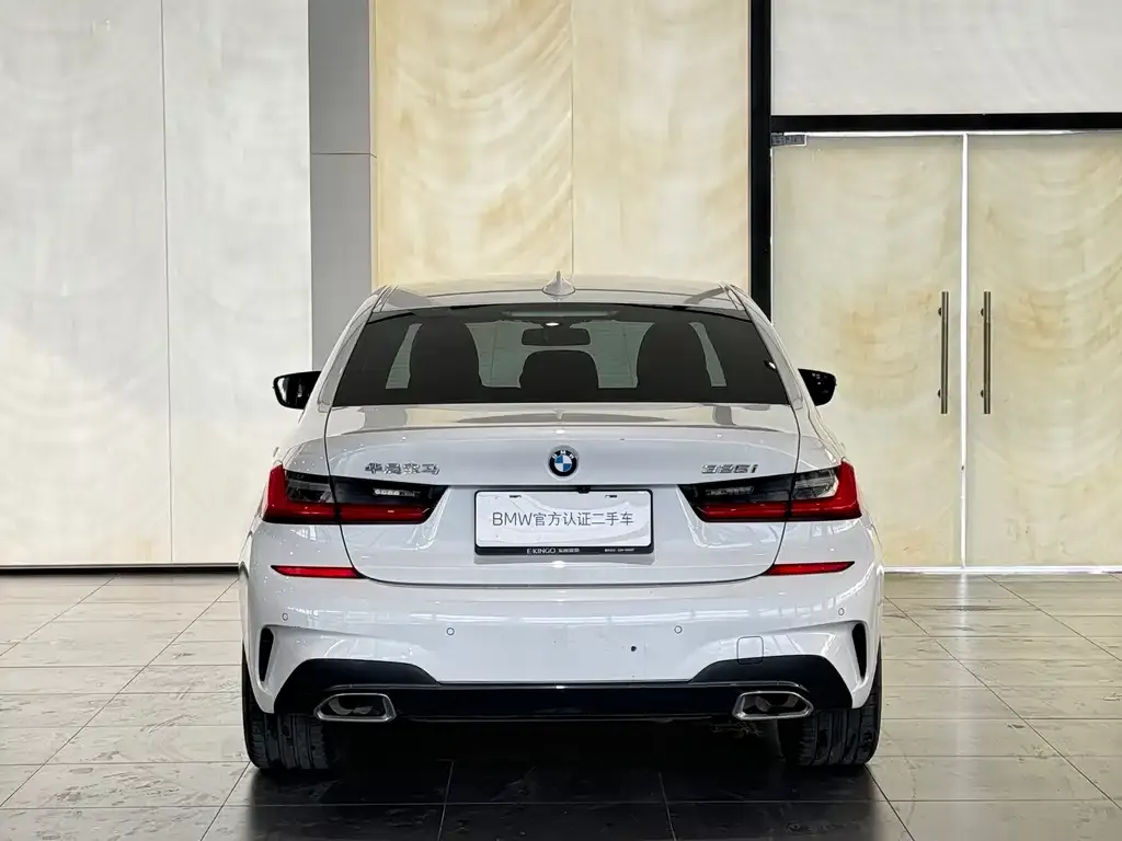 BMW 3 Series 2021 из CN, фото 2