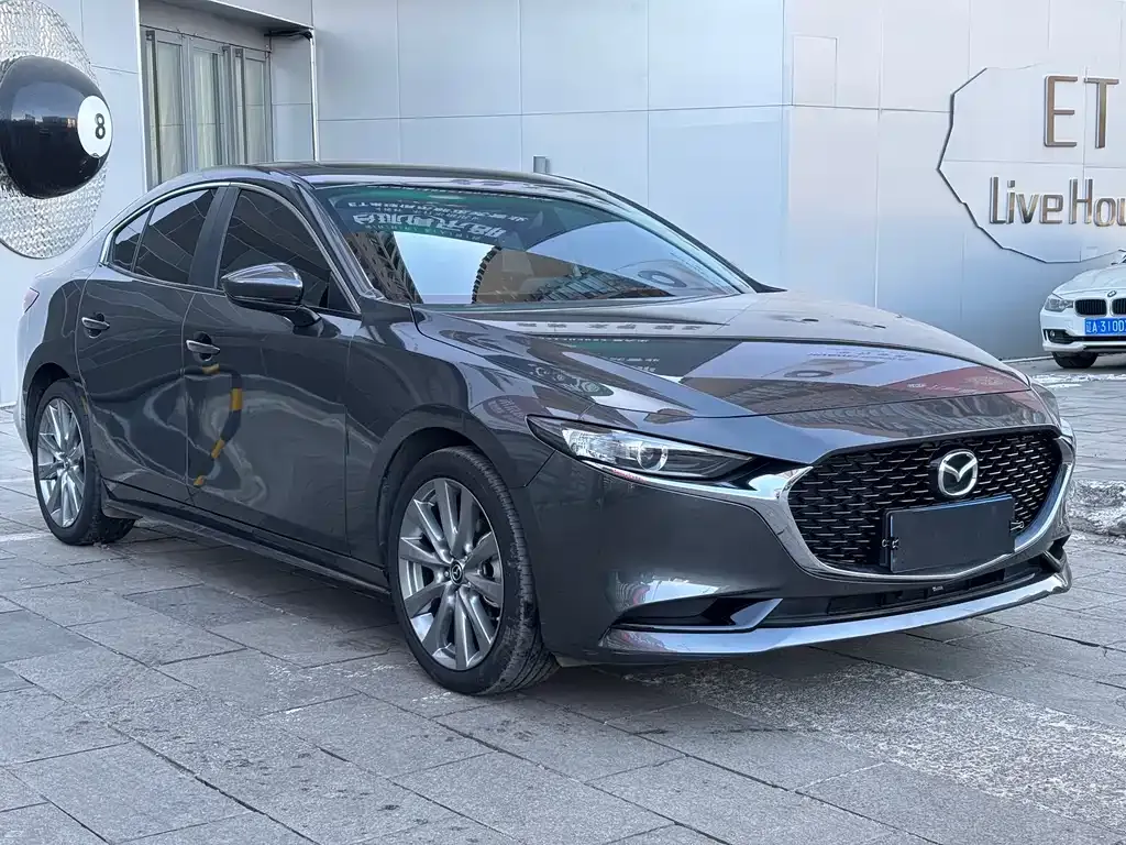 Mazda 3 Axela 2023 из CN, фото 4