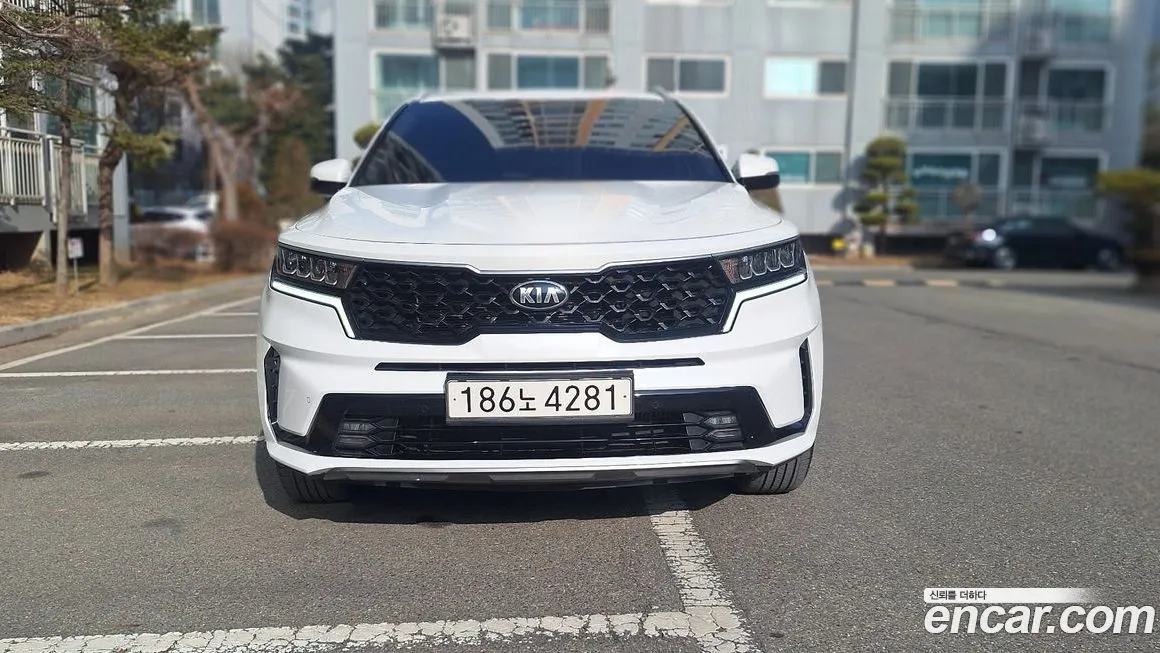 Kia Sorento — фото 5