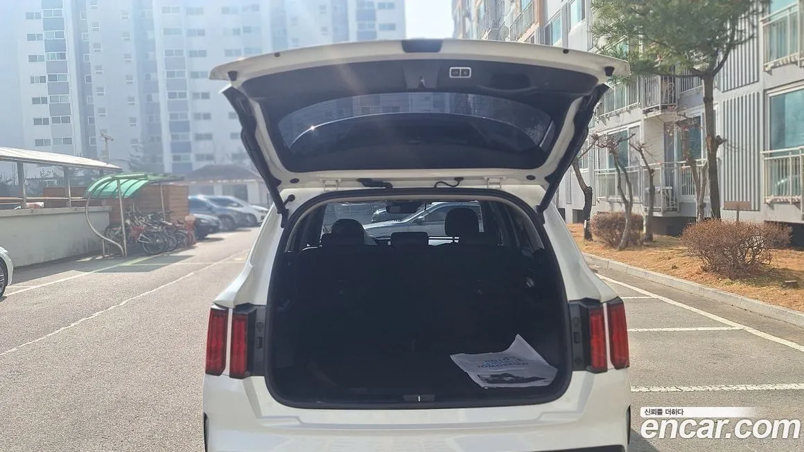 Kia Sorento — фото 10