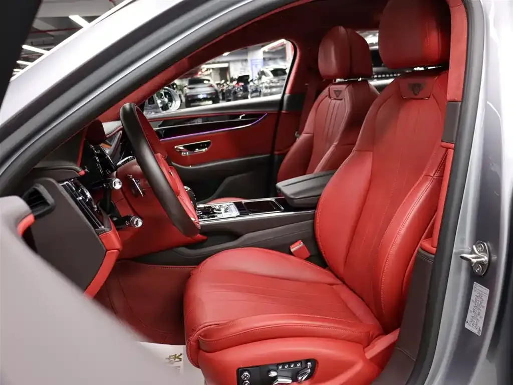 Bentley Flying Spur — фото 9