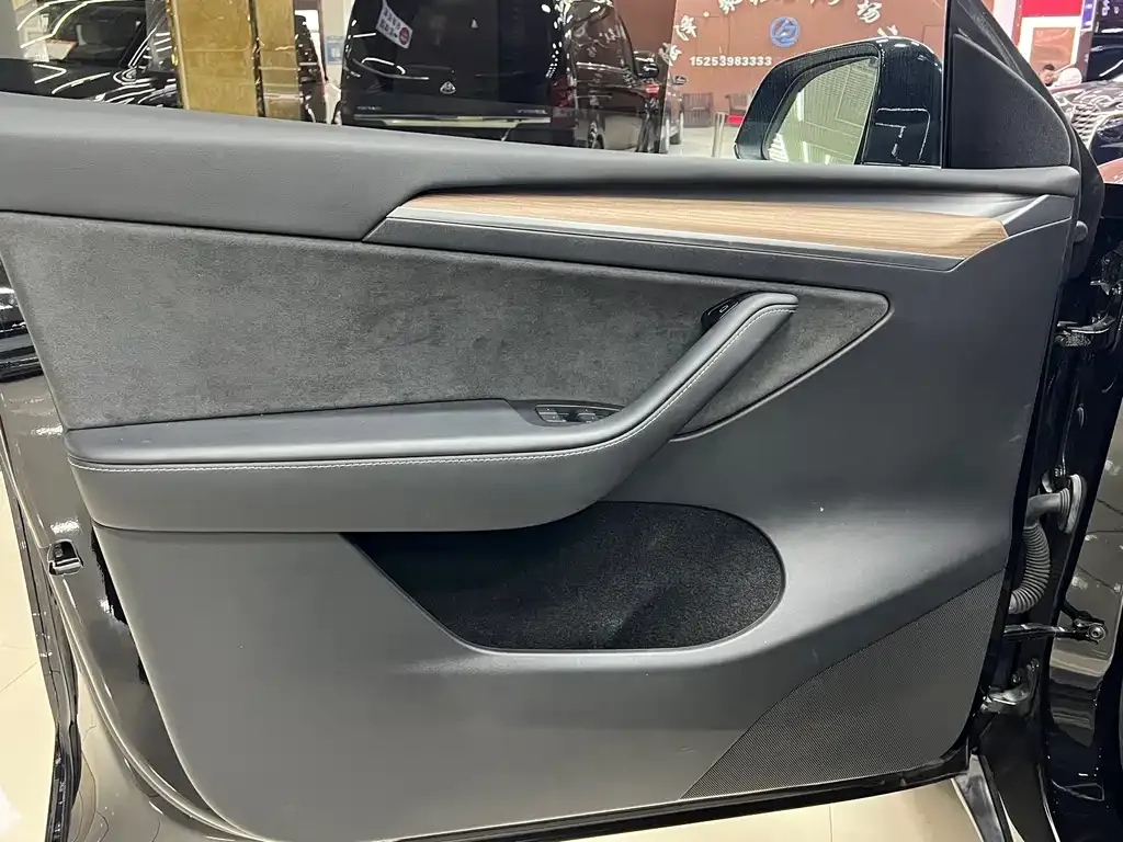 Tesla Model Y 2022 из CN, фото 3
