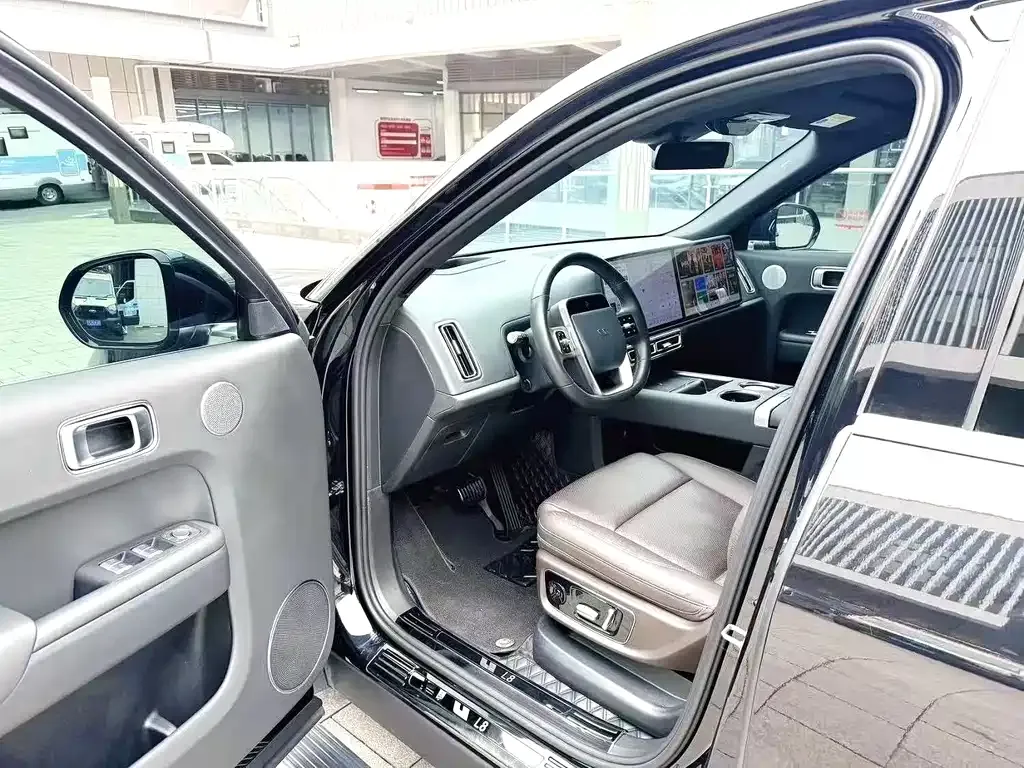 Li Auto L8 2023 из CN, фото 3