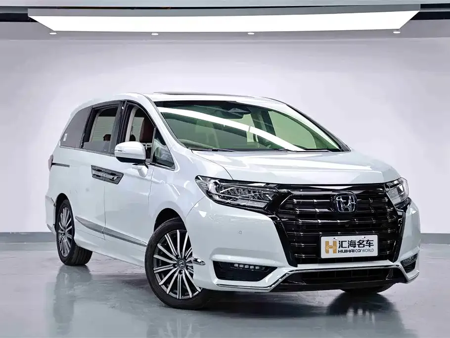 Honda Elysion 2024 из CN, фото 2