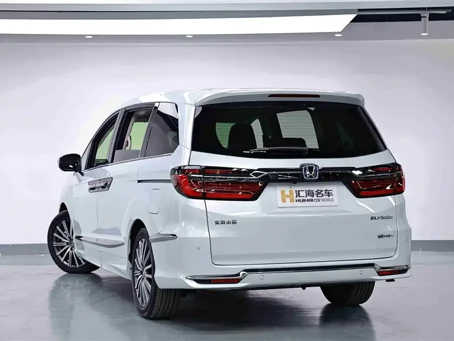 Honda Elysion 2024 из CN, фото 6