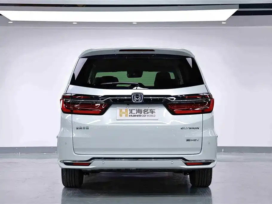 Honda Elysion 2024 из CN, фото 4