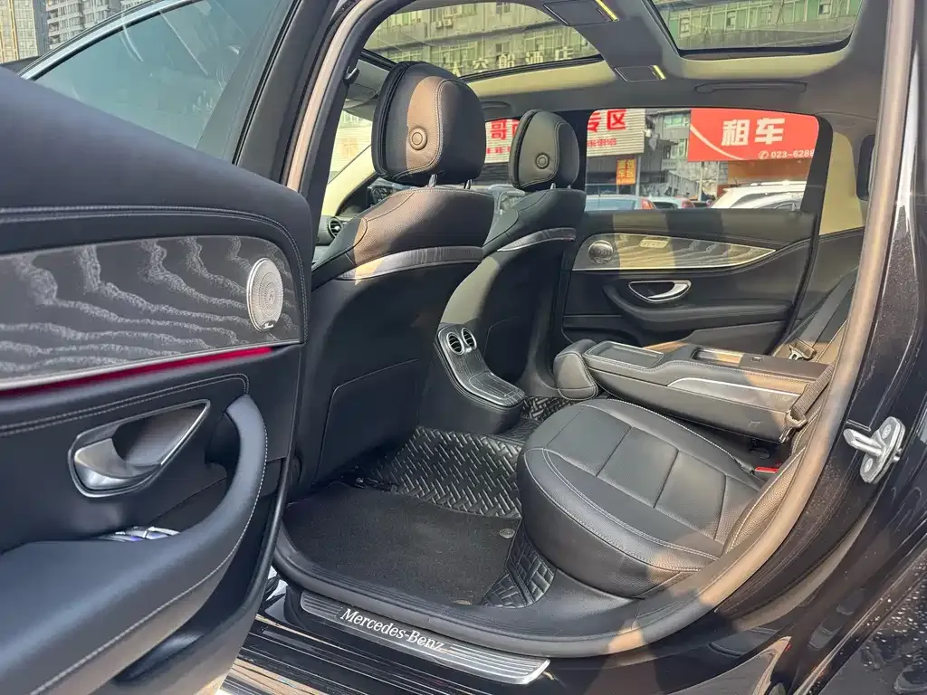 Mercedes-Benz E-Class 2022 из CN, фото 9