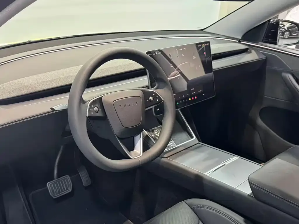 Tesla Model Y 2026 из CN, фото 4