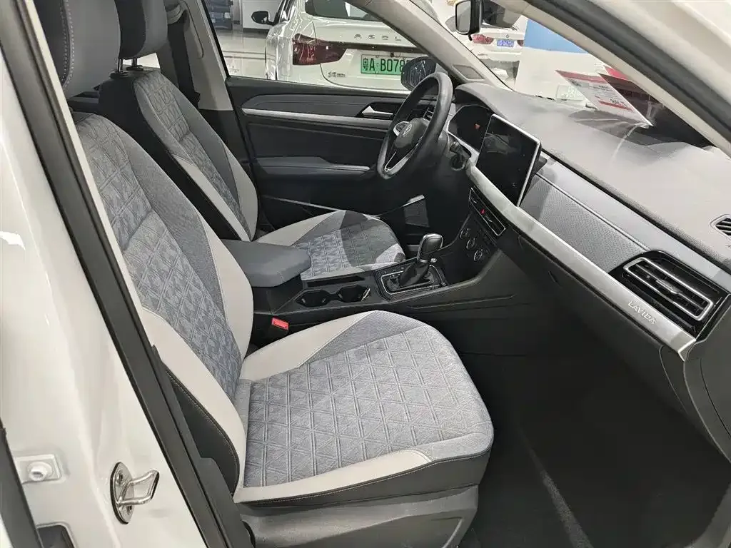 Volkswagen Lavida 2023 из CN, фото 7