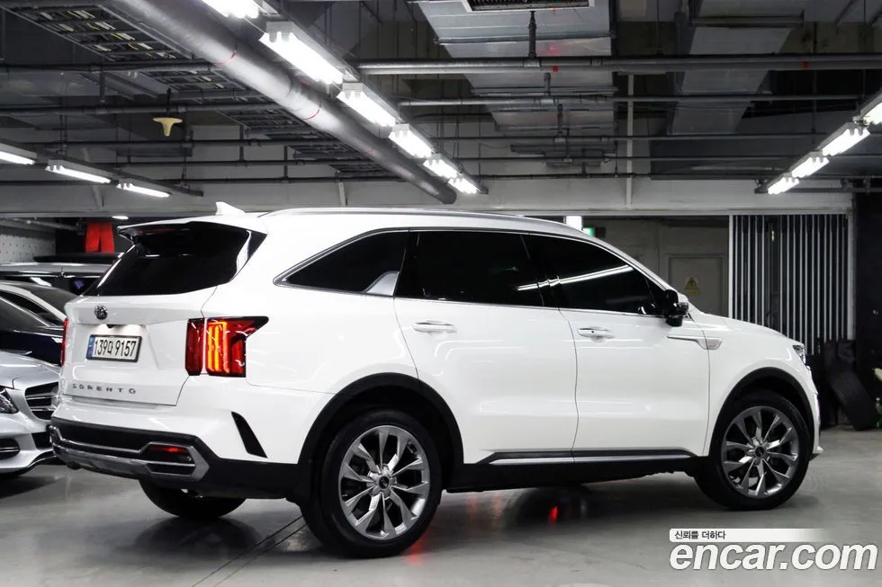 Kia Sorento — фото 9