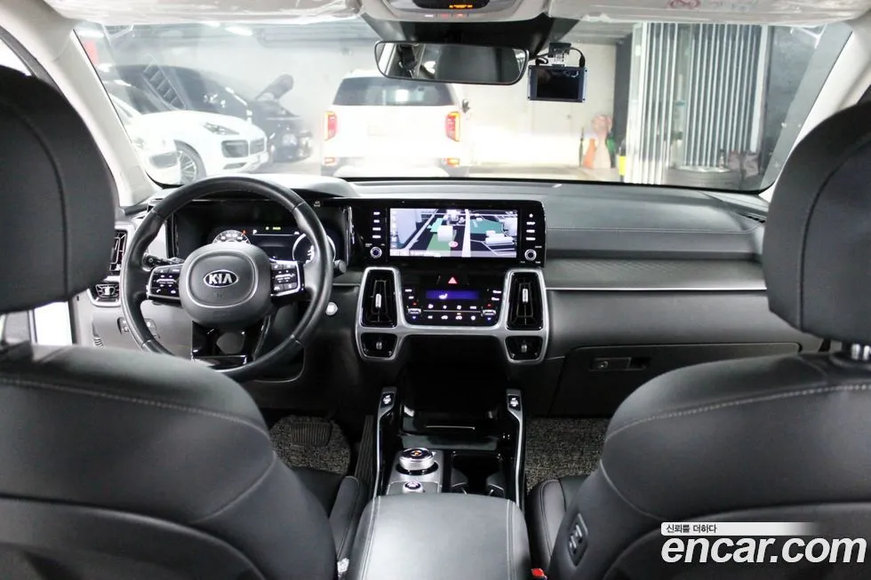 Kia Sorento — фото 7
