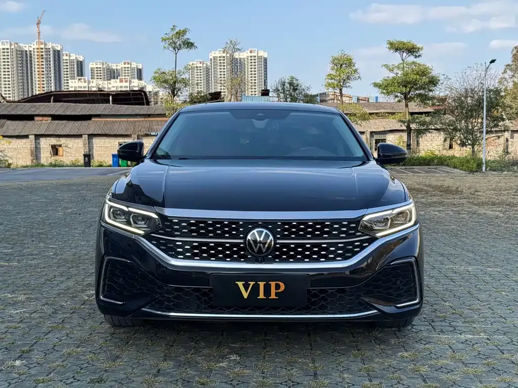 Volkswagen Passat 2023 из CN, фото 5