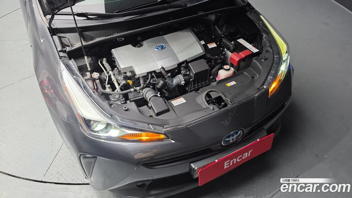 Toyota Prius 2021 из KR, фото 8