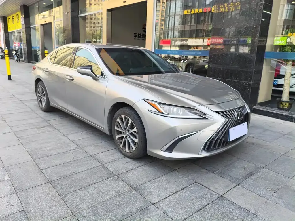 Lexus ES 2022 из CN, фото 9