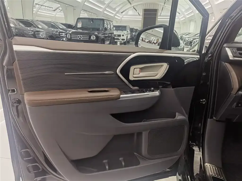Toyota Sienna 2024 из CN, фото 10