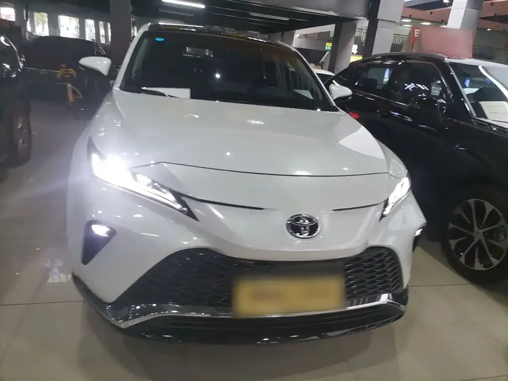 Toyota Venza 2023 из CN, фото 4