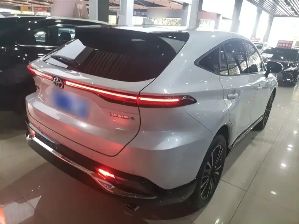 Toyota Venza 2023 из CN, фото 10