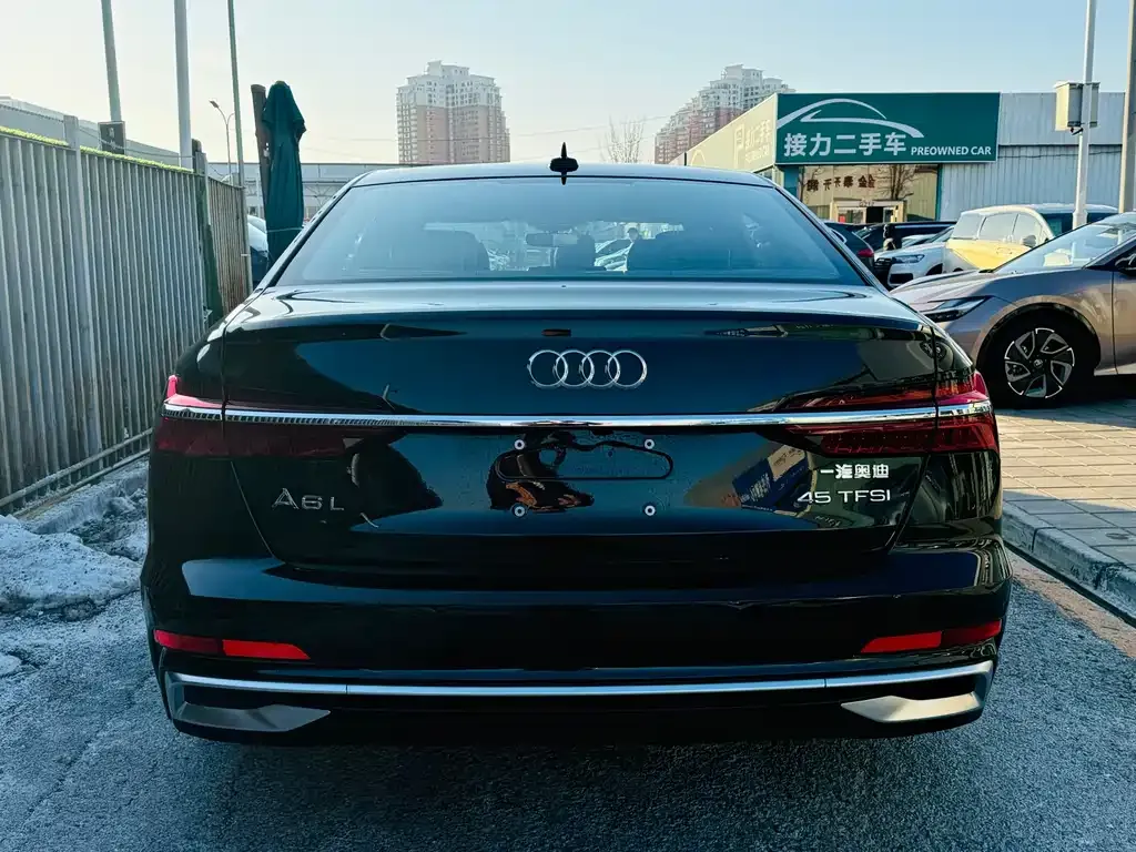 Audi A6L 2025 из CN, фото 5