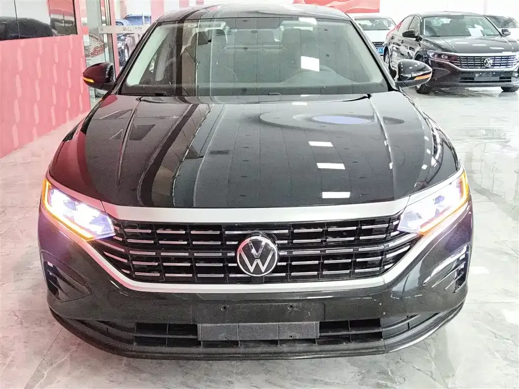 Volkswagen Passat 2023 из CN, фото 3