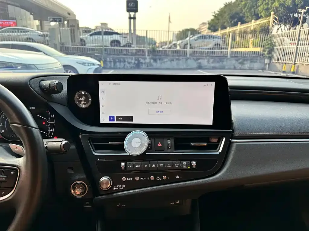 Lexus ES 2023 из CN, фото 6