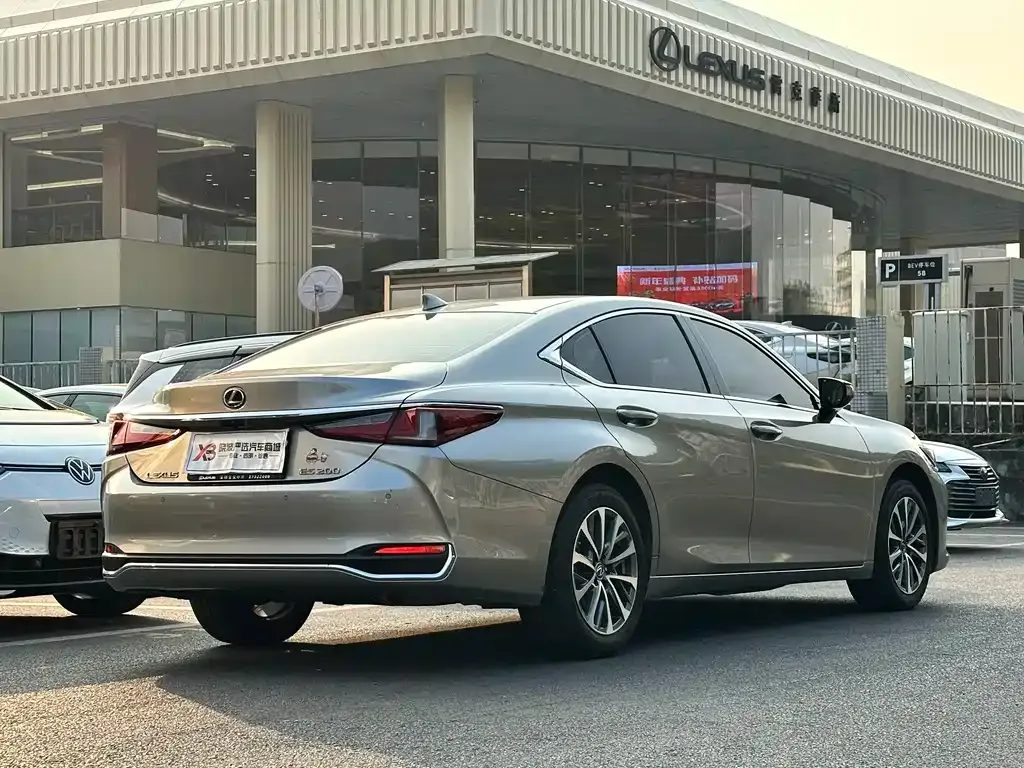 Lexus ES 2023 из CN, фото 10