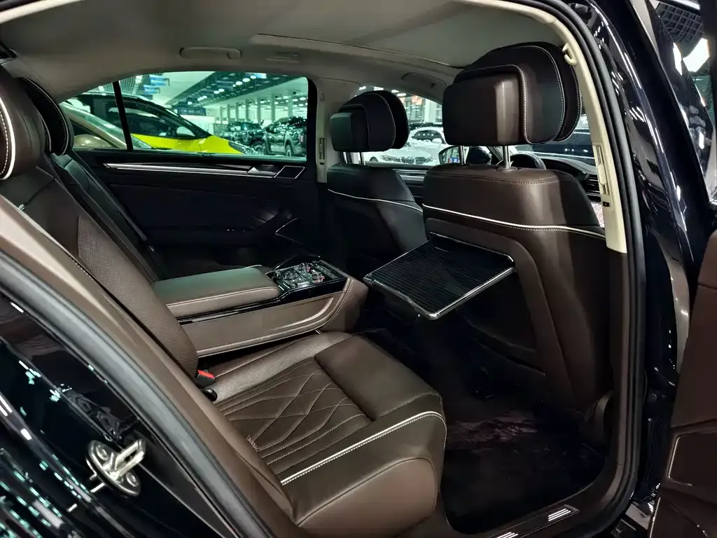 Volkswagen Phideon 2023 из CN, фото 3
