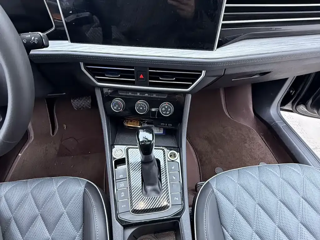 Volkswagen Sagitar 2023 из CN, фото 10
