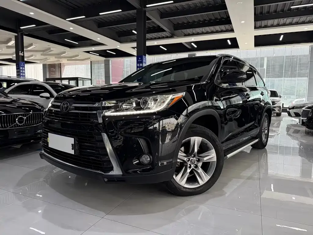 Toyota Highlander — фото 2