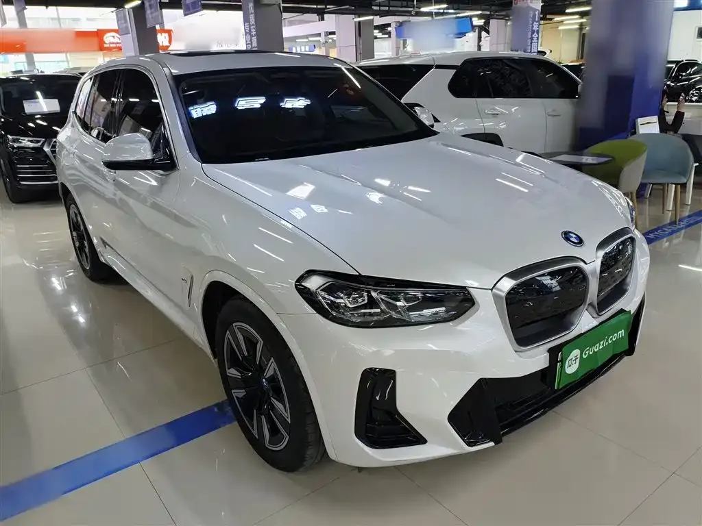 BMW iX3 2025 из CN, фото 10