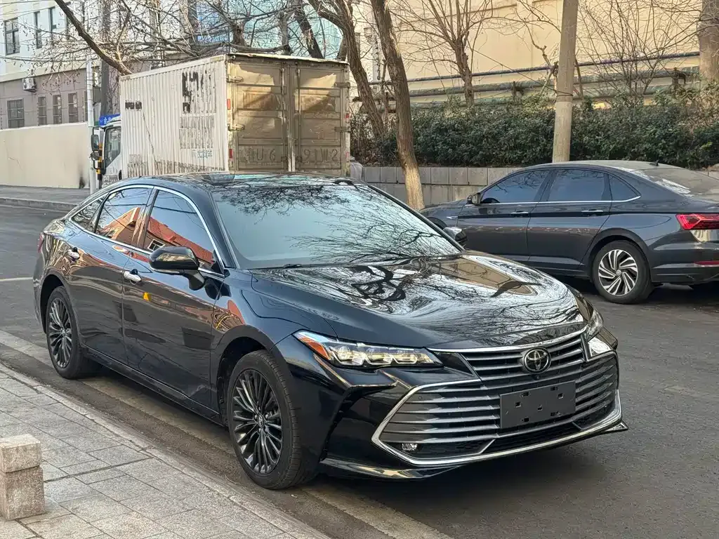 Toyota Avalon — фото 9
