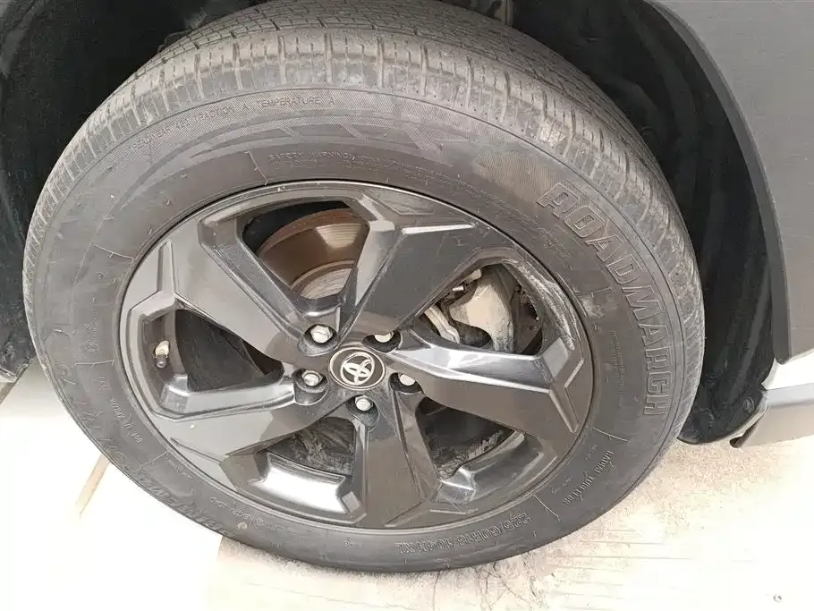 Toyota RAV4 2022 из CN, фото 10