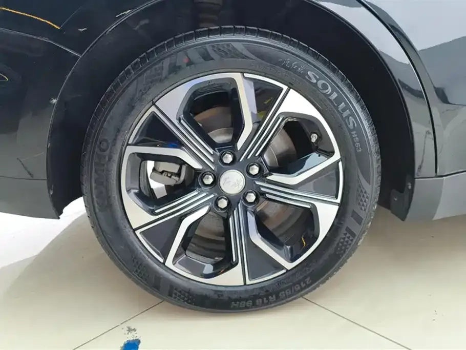 Hongqi E-QM5 2023 из CN, фото 6
