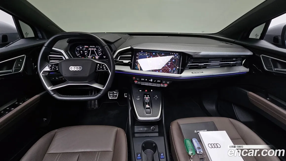 Audi Q4 e-tron — фото 6