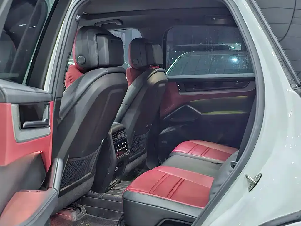 Porsche Cayenne 2024 из CN, фото 3