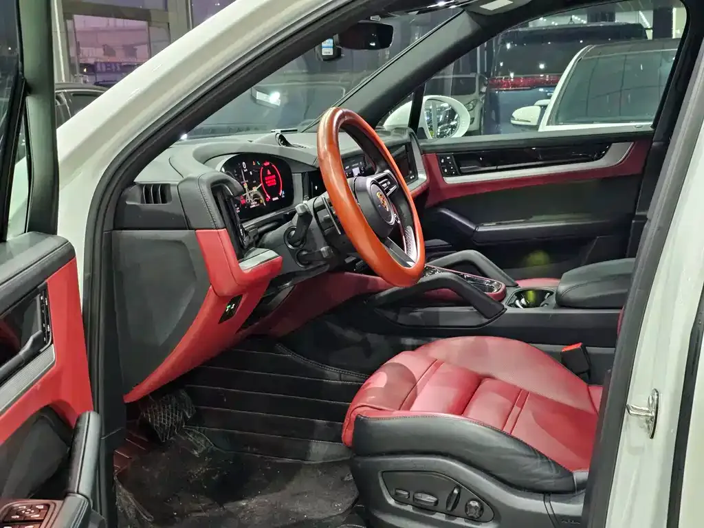 Porsche Cayenne 2024 из CN, фото 10