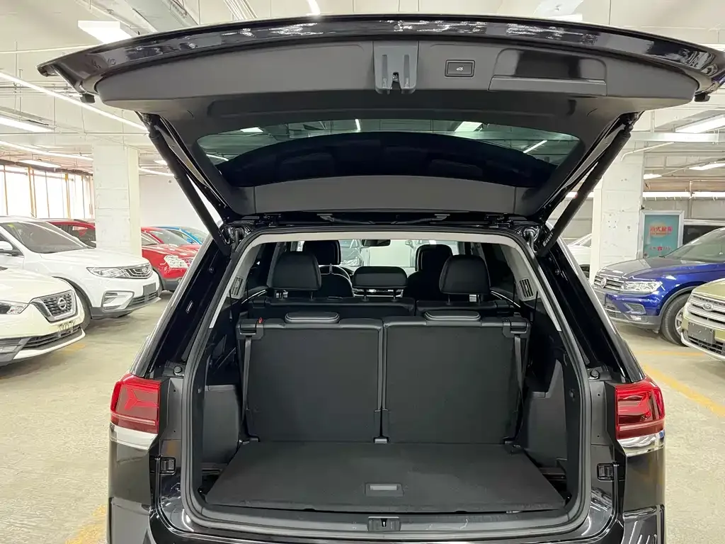 Volkswagen Teramont 2024 из CN, фото 6