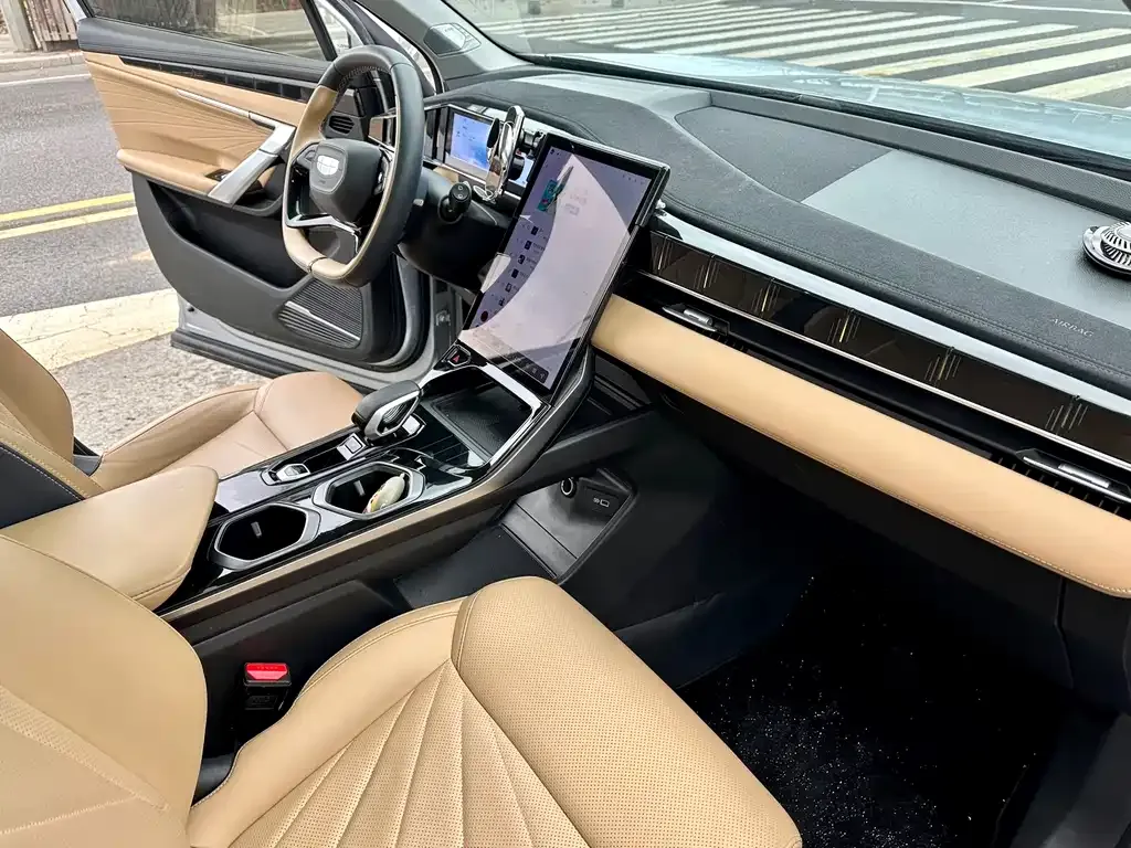 Geely Boyue L 2023 из CN, фото 8