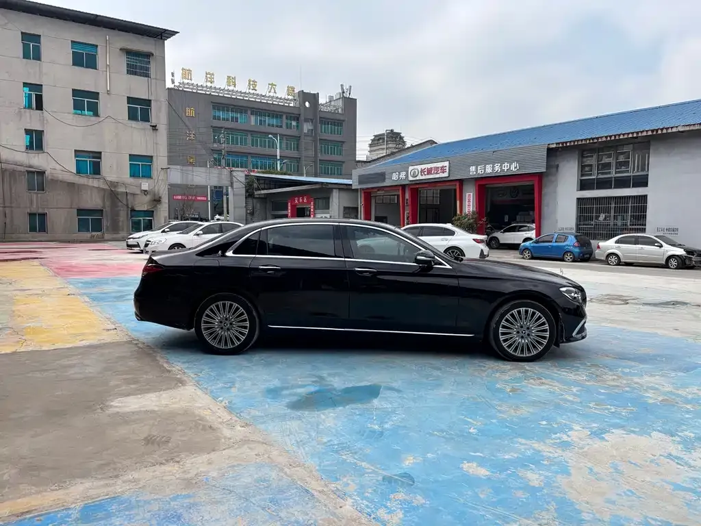 Mercedes-Benz E-Class 2023 из CN, фото 4