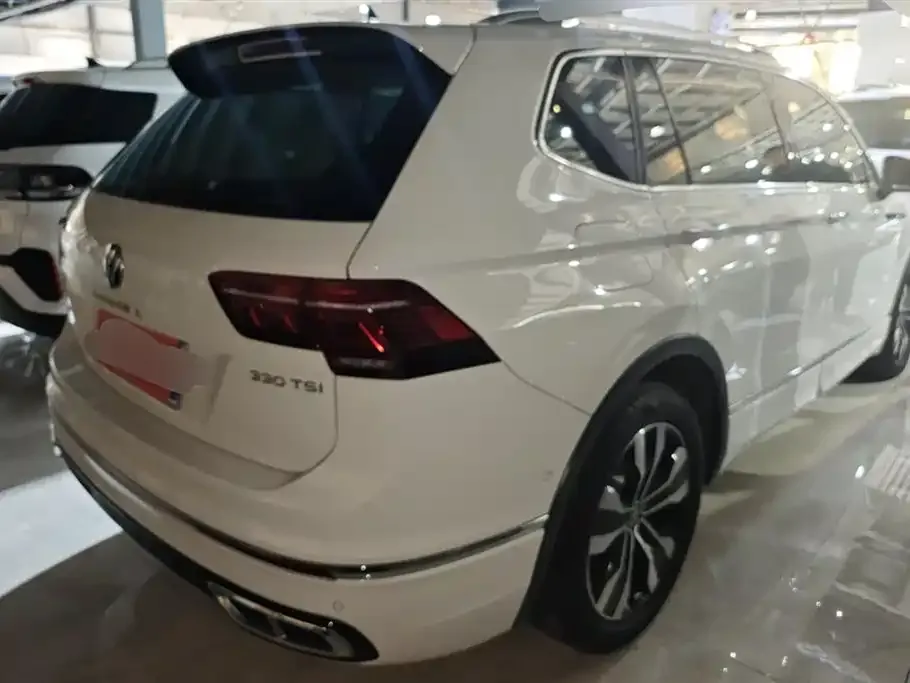 Volkswagen Tiguan L 2022 из CN, фото 7