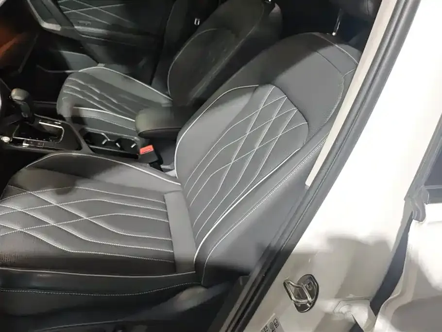 Volkswagen Tiguan L 2022 из CN, фото 3