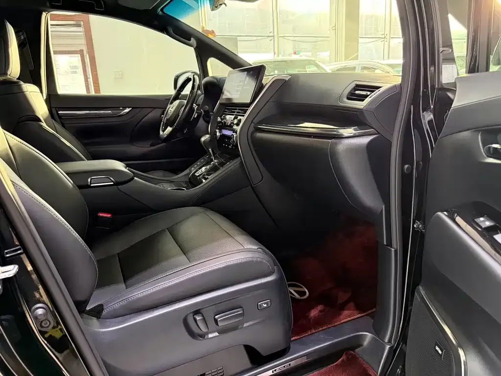 Lexus LM 2023 из CN, фото 7
