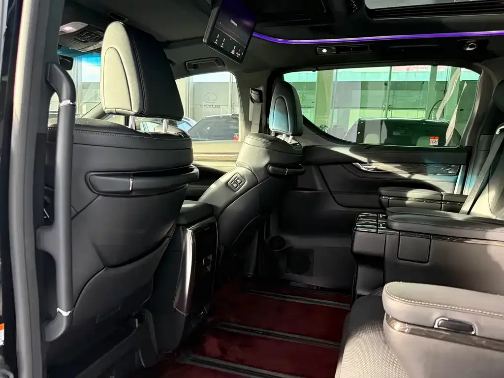 Lexus LM 2023 из CN, фото 4