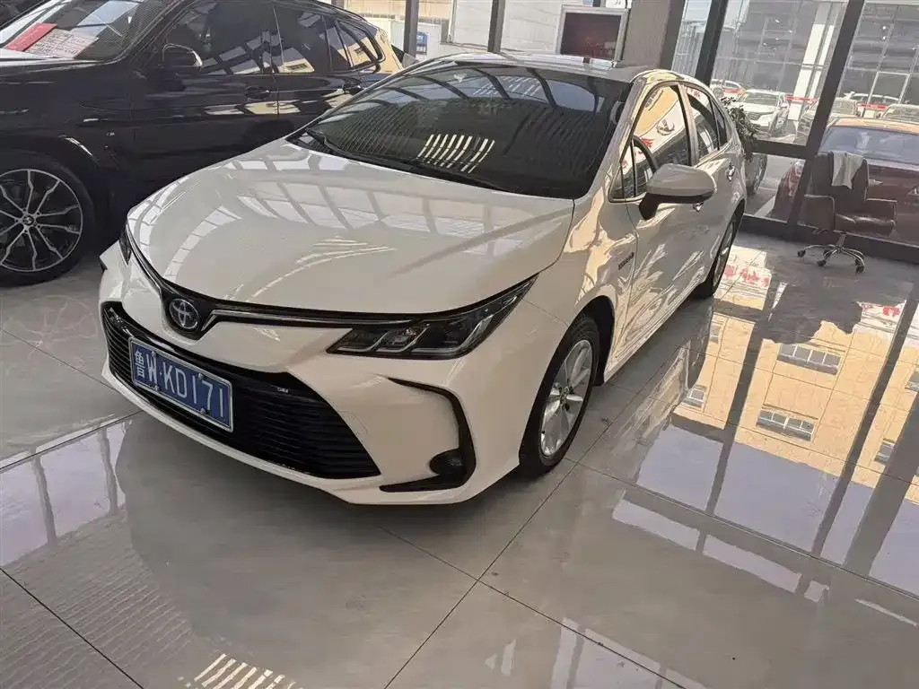 Toyota Corolla 2022 из CN, фото 1